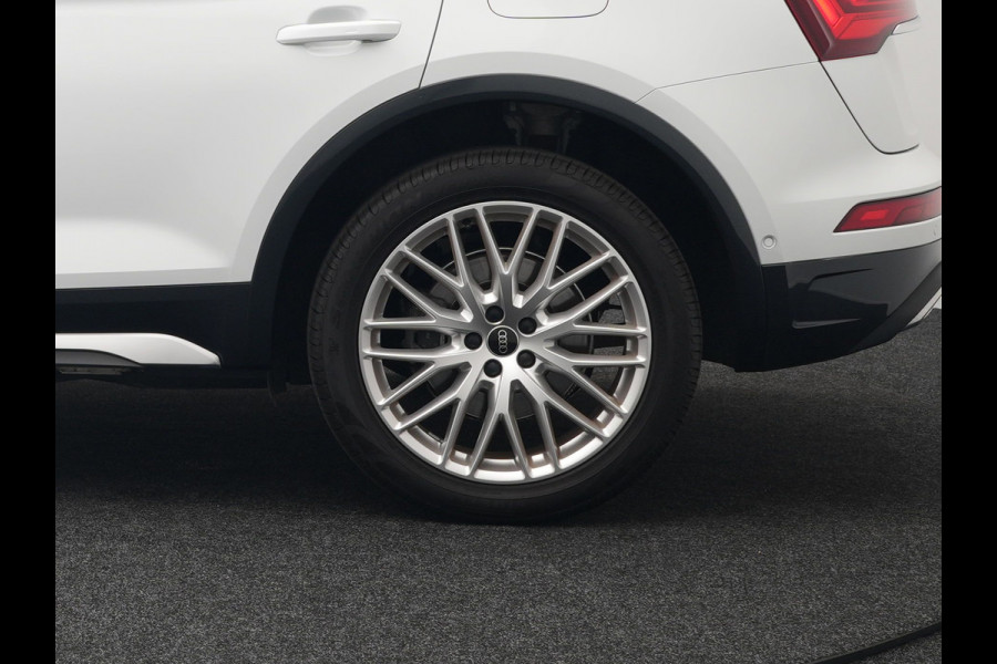 Audi Q5 50 TFSI e Pro Line Quattro Plug In Hybrid 299pk Dealer O.H. PHEV | Alcantara Sportstoelen Memory | Matrix LED Koplampen | Head Up | 360 Camera | Navigatie | Virtual | DAB | L.M. 20" |