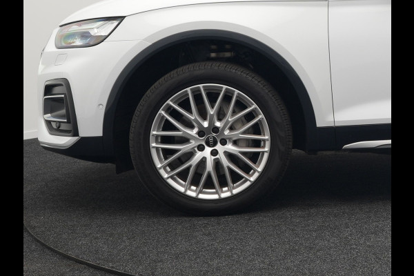 Audi Q5 50 TFSI e Pro Line Quattro Plug In Hybrid 299pk Dealer O.H. PHEV | Alcantara Sportstoelen Memory | Matrix LED Koplampen | Head Up | 360 Camera | Navigatie | Virtual | DAB | L.M. 20" |
