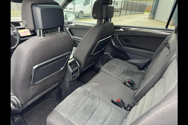 Volkswagen Tiguan Allspace 1.5 TSI Highline Business R 7p. - Automaat - Panorama - Winterpakket - Navi - Org.NL