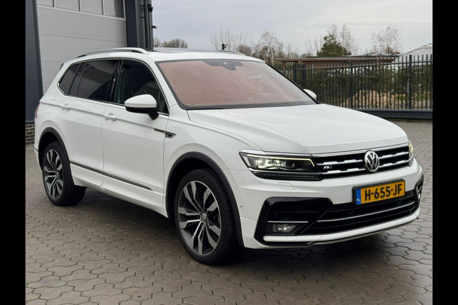 Volkswagen Tiguan Allspace 1.5 TSI Highline Business R 7p. - Automaat - Panorama - Winterpakket - Navi - Org.NL