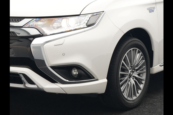 Mitsubishi Outlander 2.4 Intense Plug in Hybrid 225pk PHEV | Apple Carplay | Parkeersensoren | Stoelverwarming | L.M. 18" | Camera | Cruise Control | Climate Control | DAB |