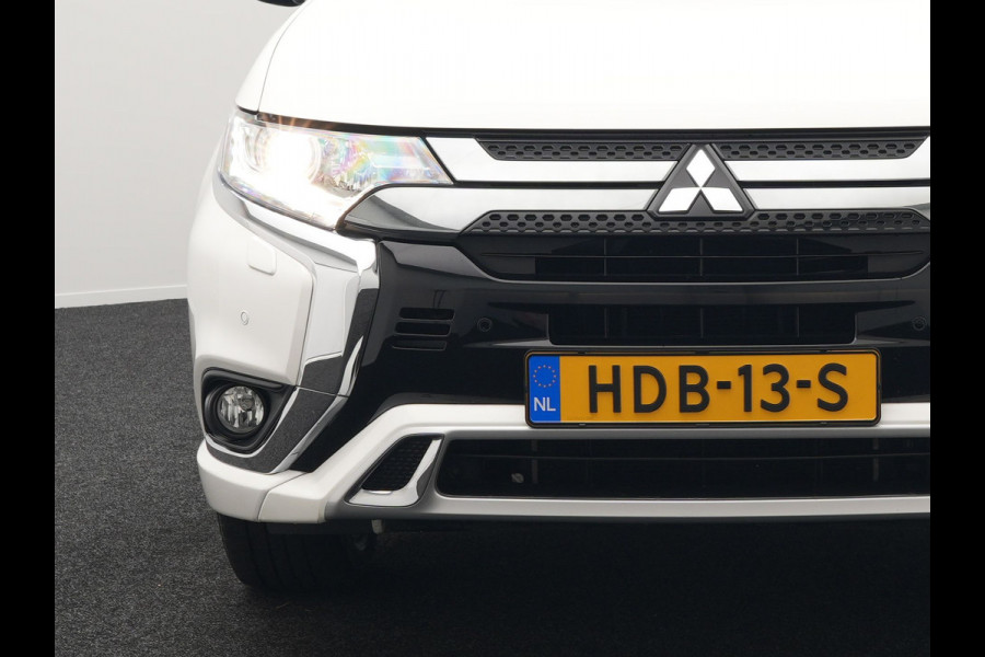 Mitsubishi Outlander 2.4 Intense Plug in Hybrid 225pk PHEV | Apple Carplay | Parkeersensoren | Stoelverwarming | L.M. 18" | Camera | Cruise Control | Climate Control | DAB |