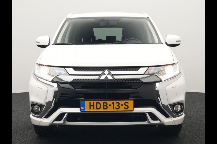 Mitsubishi Outlander 2.4 Intense Plug in Hybrid 225pk PHEV | Apple Carplay | Parkeersensoren | Stoelverwarming | L.M. 18" | Camera | Cruise Control | Climate Control | DAB |