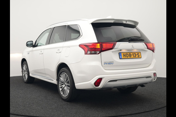 Mitsubishi Outlander 2.4 Intense Plug in Hybrid 225pk PHEV | Apple Carplay | Parkeersensoren | Stoelverwarming | L.M. 18" | Camera | Cruise Control | Climate Control | DAB |