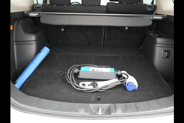 Mitsubishi Outlander 2.4 Intense Plug in Hybrid 225pk PHEV | Apple Carplay | Parkeersensoren | Stoelverwarming | L.M. 18" | Camera | Cruise Control | Climate Control | DAB |