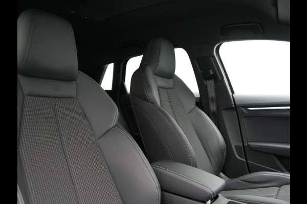 Audi A3 Sportback 45 TFSI e S edition Competition Plug In Hyrbrid 245pk Dealer O.H PHEV | Cruise Control | Lederen sportstoelen | Apple Carplay | Keyless | Virtual | DAB | Draadloos | Sfeerverlichting |