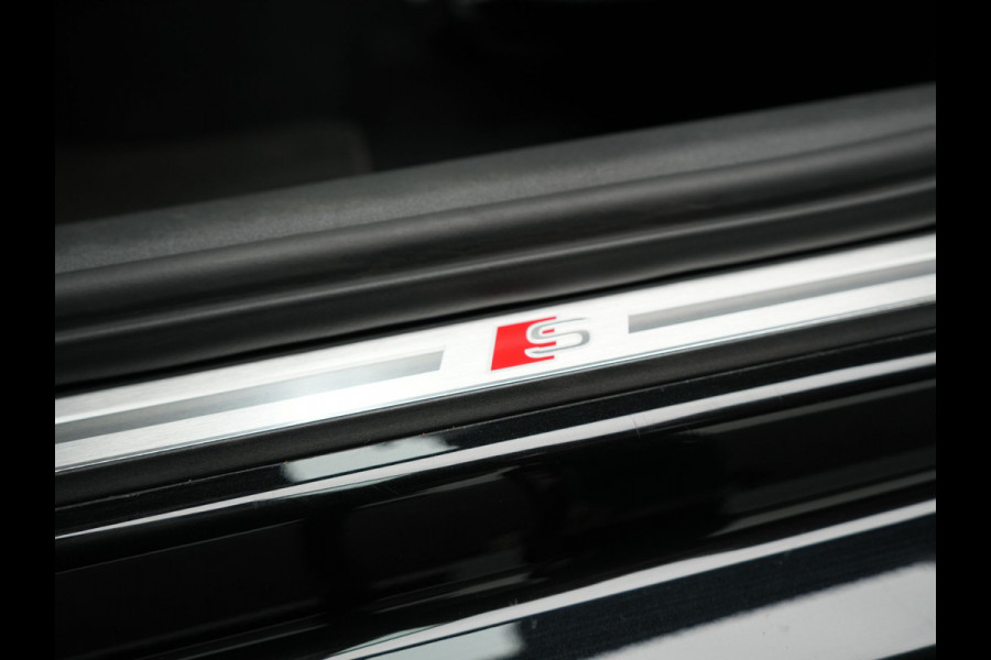 Audi A3 Sportback 45 TFSI e S edition Competition Plug In Hyrbrid 245pk Dealer O.H PHEV | Cruise Control | Lederen sportstoelen | Apple Carplay | Keyless | Virtual | DAB | Draadloos | Sfeerverlichting |