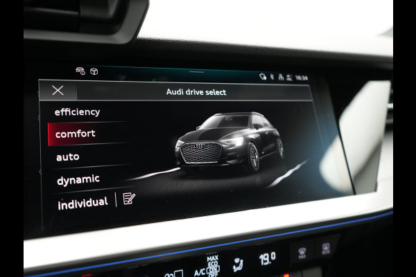 Audi A3 Sportback 45 TFSI e S edition Competition Plug In Hyrbrid 245pk Dealer O.H PHEV | Cruise Control | Lederen sportstoelen | Apple Carplay | Keyless | Virtual | DAB | Draadloos | Sfeerverlichting |
