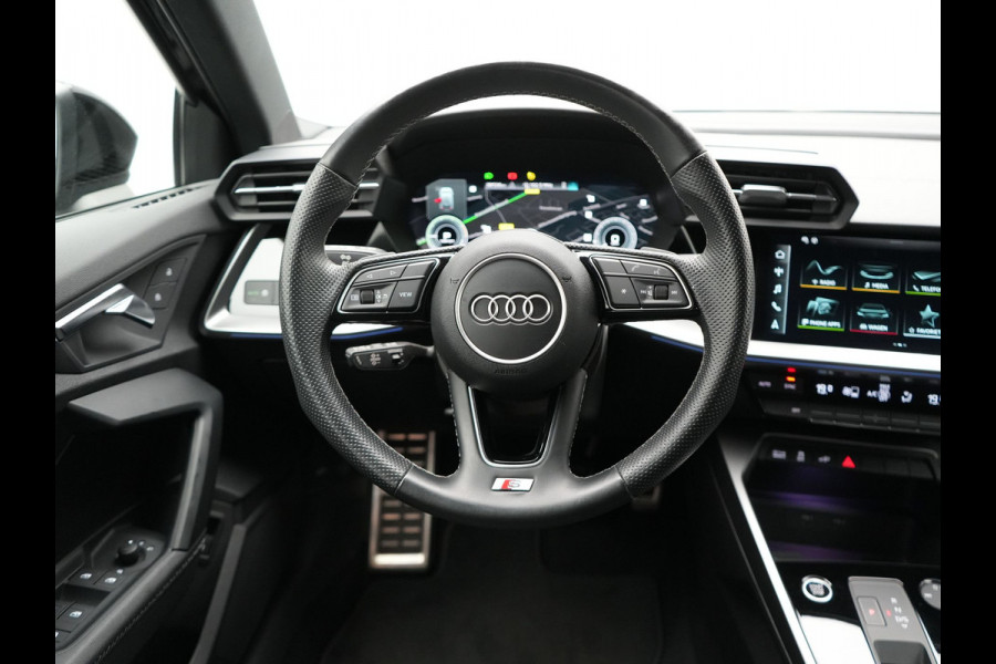 Audi A3 Sportback 45 TFSI e S edition Competition Plug In Hyrbrid 245pk Dealer O.H PHEV | Cruise Control | Lederen sportstoelen | Apple Carplay | Keyless | Virtual | DAB | Draadloos | Sfeerverlichting |