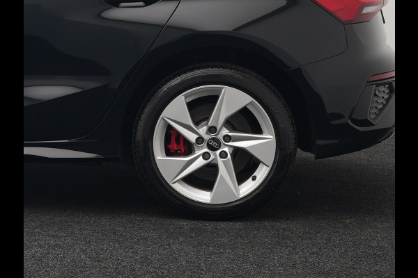 Audi A3 Sportback 45 TFSI e S edition Competition Plug In Hyrbrid 245pk Dealer O.H PHEV | Cruise Control | Lederen sportstoelen | Apple Carplay | Keyless | Virtual | DAB | Draadloos | Sfeerverlichting |