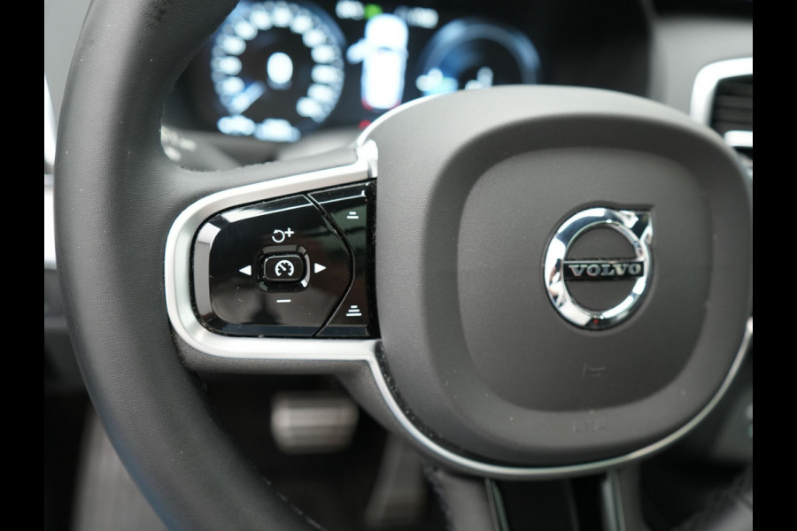 Volvo XC90 T8 Recharge AWD R-Design Plug In Hybrid 456pk 7 Persoons Long Range Dealer O.H. INCL BTW PHEV | Panodak | Alcantara Sportstoelen Memory | Adaptive Cruise | Harman Kardon | Pilot Assist | Head Up | 360 Camera | L.M. 20" | Apple Carplay | Navigatie | DAB |