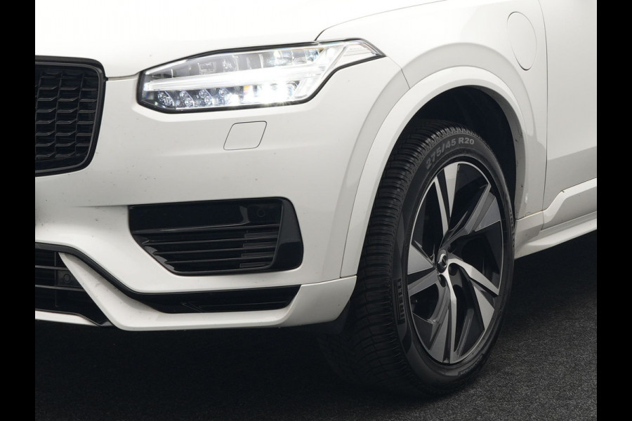 Volvo XC90 T8 Recharge AWD R-Design Plug In Hybrid 456pk 7 Persoons Long Range Dealer O.H. INCL BTW PHEV | Panodak | Alcantara Sportstoelen Memory | Adaptive Cruise | Harman Kardon | Pilot Assist | Head Up | 360 Camera | L.M. 20" | Apple Carplay | Navigatie | DAB |
