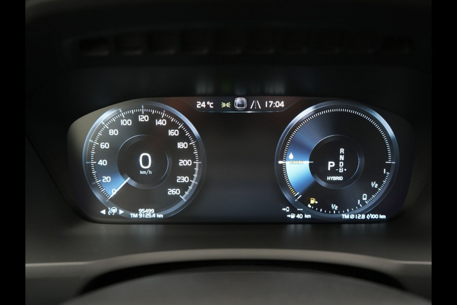 Volvo XC90 T8 Recharge AWD R-Design Plug In Hybrid 456pk 7 Persoons Long Range Dealer O.H. INCL BTW PHEV | Panodak | Alcantara Sportstoelen Memory | Adaptive Cruise | Harman Kardon | Pilot Assist | Head Up | 360 Camera | L.M. 20" | Apple Carplay | Navigatie | DAB |
