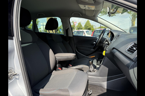 Volkswagen Polo 1.0 BlueMotion Edition Navi,Airco,Cruise,Lm velgen,5 Deurs,Lm velgen,Nieuwe Apk bij Aflevering