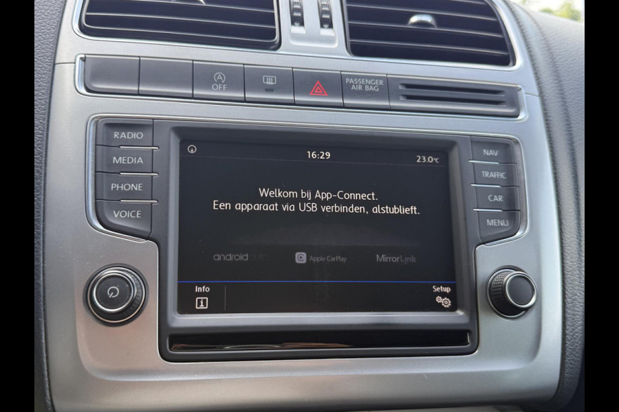 Volkswagen Polo 1.0 BlueMotion Edition Navi,Airco,Cruise,Lm velgen,5 Deurs,Lm velgen,Nieuwe Apk bij Aflevering