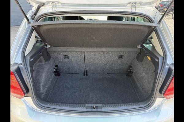 Volkswagen Polo 1.0 BlueMotion Edition Navi,Airco,Cruise,Lm velgen,5 Deurs,Lm velgen,Nieuwe Apk bij Aflevering