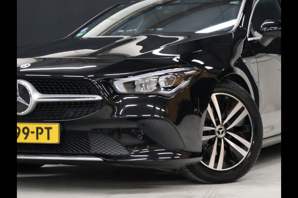 Mercedes-Benz CLA-Klasse Shooting Brake 180 Business Solution Luxury [CAMERA, SFEERVERLICHTING, LEDER, STOELVERWARMING, ELEKTRISCHE ACHTERKLEP, NIEUWSTAAT]