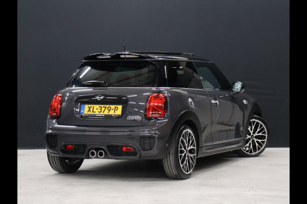 MINI Mini 2.0 Cooper S Knightsbridge Edition John Cooper Works [SCHUIFDAK, APPLE CARPLAY/ANDROID, HARMAN/KARDON, JCW STUURWIEL, STOELVERWARMING, NIEUWSTAAT]