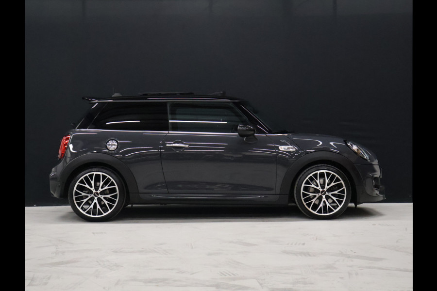 MINI Mini 2.0 Cooper S Knightsbridge Edition John Cooper Works [SCHUIFDAK, APPLE CARPLAY/ANDROID, HARMAN/KARDON, JCW STUURWIEL, STOELVERWARMING, NIEUWSTAAT]
