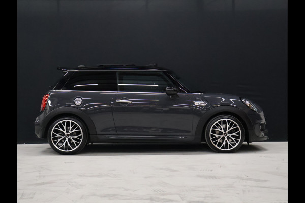 MINI Mini 2.0 Cooper S Knightsbridge Edition John Cooper Works [SCHUIFDAK, APPLE CARPLAY/ANDROID, HARMAN/KARDON, JCW STUURWIEL, STOELVERWARMING, NIEUWSTAAT]
