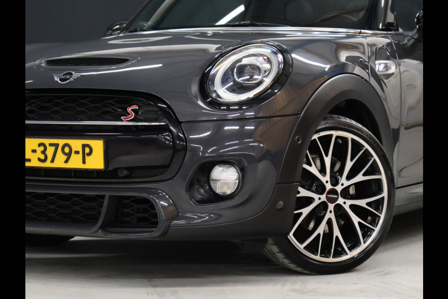 MINI Mini 2.0 Cooper S Knightsbridge Edition John Cooper Works [SCHUIFDAK, APPLE CARPLAY/ANDROID, HARMAN/KARDON, JCW STUURWIEL, STOELVERWARMING, NIEUWSTAAT]