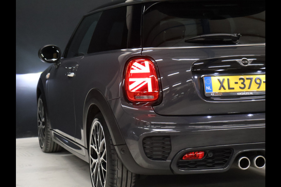 MINI Mini 2.0 Cooper S Knightsbridge Edition John Cooper Works [SCHUIFDAK, APPLE CARPLAY/ANDROID, HARMAN/KARDON, JCW STUURWIEL, STOELVERWARMING, NIEUWSTAAT]