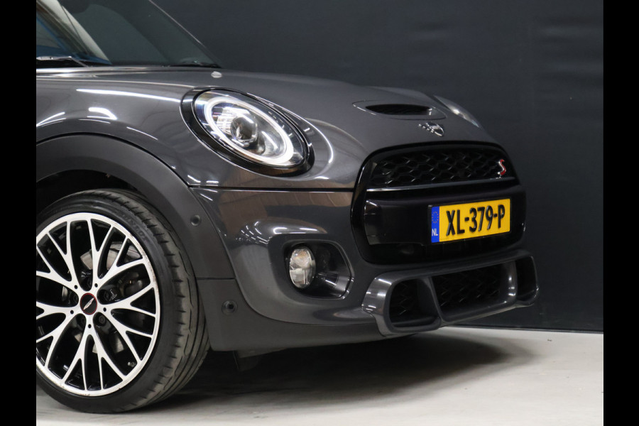 MINI Mini 2.0 Cooper S Knightsbridge Edition John Cooper Works [SCHUIFDAK, APPLE CARPLAY/ANDROID, HARMAN/KARDON, JCW STUURWIEL, STOELVERWARMING, NIEUWSTAAT]