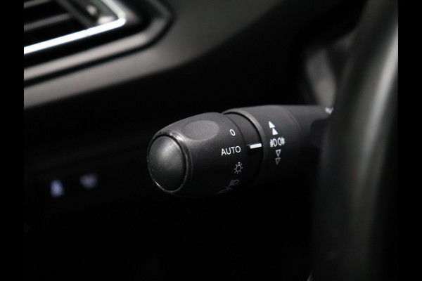 Peugeot 308 1.2 PureTech Style [PANORAMA DAK, CRUISE CONTROL, BLUETOOTH, PARKEERSENSOR, LICHTMETALEN VELG, NIEUWSTAAT]