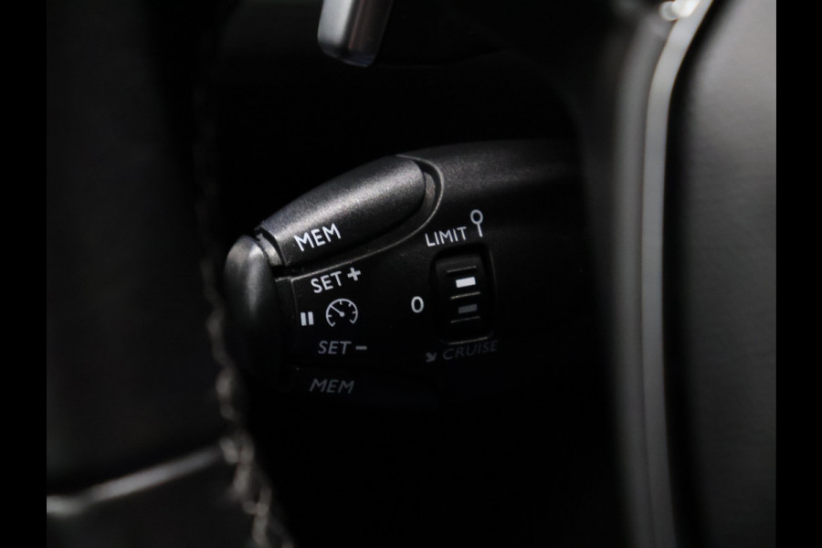 Peugeot 5008 1.2 PureTech Blue Lease Premium [APPLE CARPLAY, ANDROID, CAMERA, MEMORY SEATS, ELEKTRISCHE KOFFERKLEP, NIEUWSTAAT]