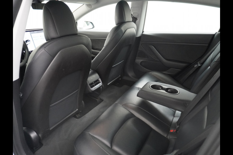 Tesla Model 3 RWD SR+ 60kWh 325PK FSD 3-Computer 18" AutoPilot Leder PanoDak Adaptive-Cruise Lmv Camera's Elektr.-Stuur+Stoelen+Spiegels+Geheu Navi LED Comfortstoelen ACC DAB Voorverwarmen interieur via App Keyless via Telefoonsleutel One-Pedal-Drive 1e Eigenaar Origineel Nederlandse Auto Fabrieksgarantie op accu en motor tot 25-6-2028/160.000km
