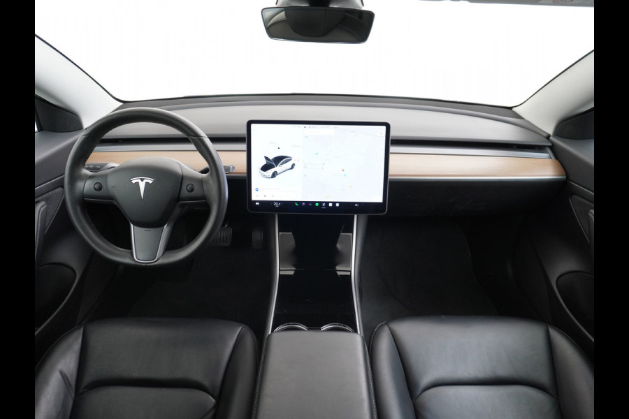Tesla Model 3 RWD SR+ 60kWh 325PK FSD 3-Computer 18" AutoPilot Leder PanoDak Adaptive-Cruise Lmv Camera's Elektr.-Stuur+Stoelen+Spiegels+Geheu Navi LED Comfortstoelen ACC DAB Voorverwarmen interieur via App Keyless via Telefoonsleutel One-Pedal-Drive 1e Eigenaar Origineel Nederlandse Auto Fabrieksgarantie op accu en motor tot 25-6-2028/160.000km