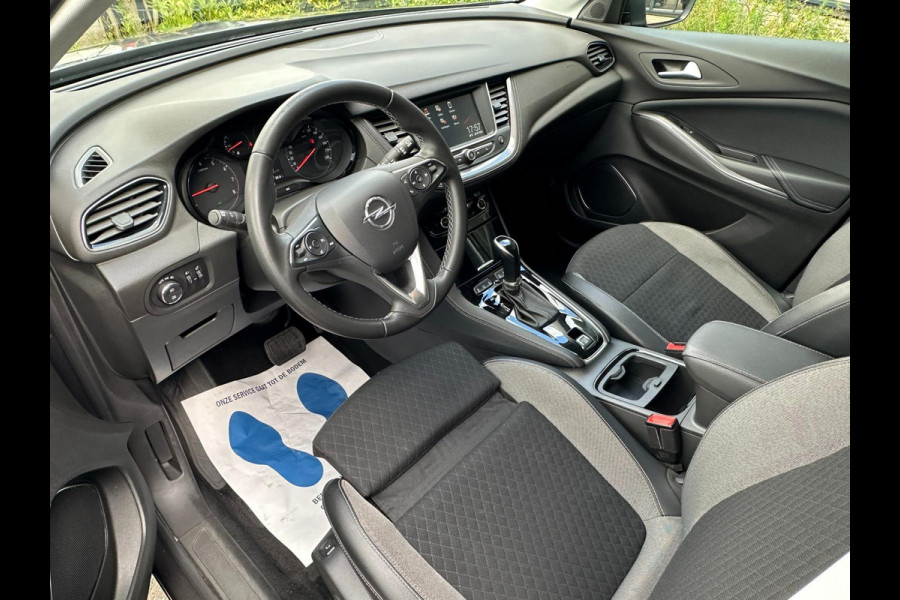Opel Grandland X 1.2 Turbo Business Executive