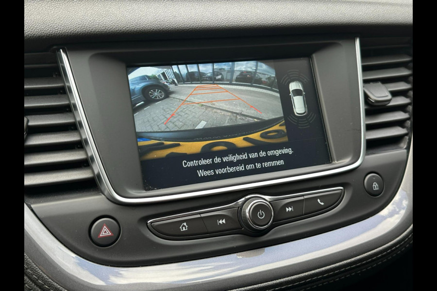 Opel Grandland X 1.2 Turbo Business Executive