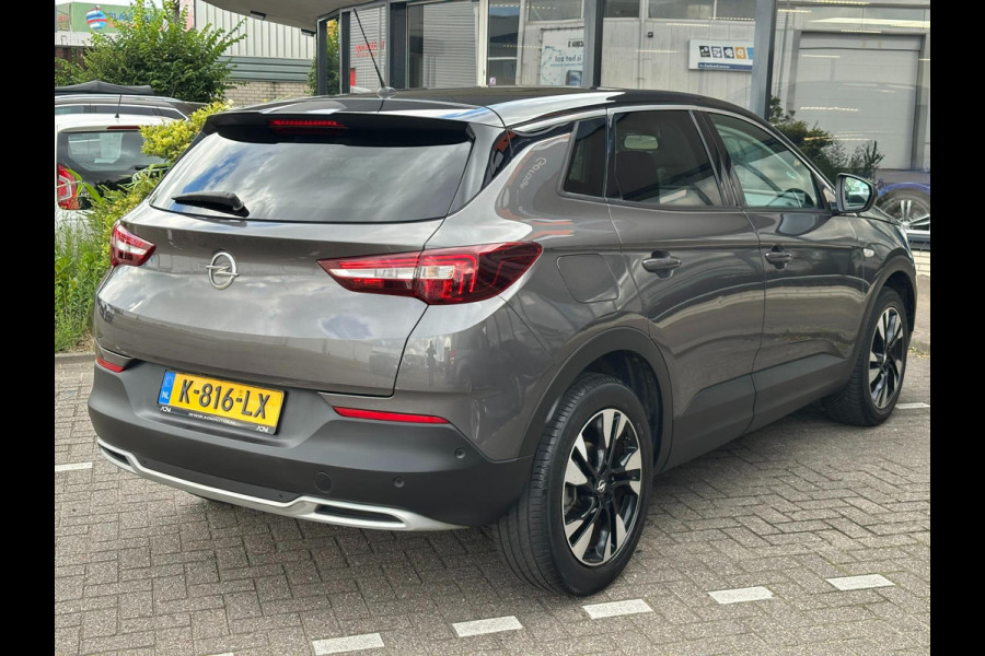 Opel Grandland X 1.2 Turbo Business Executive