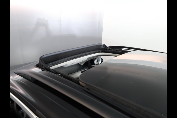 Volkswagen T-Roc 1.0 TSI Style 110 pk | Navigatie | Panoramadak | Parkeersensoren | Achteruitrijcamera | Digital cockpit | Adaptieve cruise control | LED koplampen |