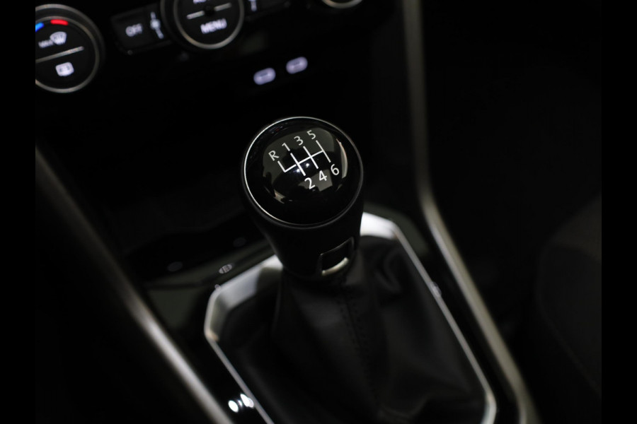 Volkswagen T-Roc 1.0 TSI Style 110 pk | Navigatie | Panoramadak | Parkeersensoren | Achteruitrijcamera | Digital cockpit | Adaptieve cruise control | LED koplampen |