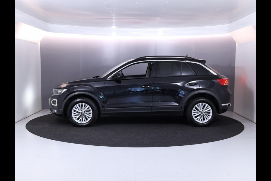 Volkswagen T-Roc 1.0 TSI Style 110 pk | Navigatie | Panoramadak | Parkeersensoren | Achteruitrijcamera | Digital cockpit | Adaptieve cruise control | LED koplampen |
