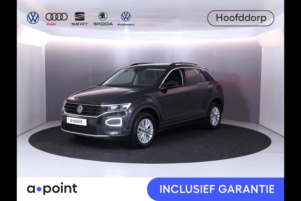 Volkswagen T-Roc 1.0 TSI Style 110 pk | Navigatie | Panoramadak | Parkeersensoren | Achteruitrijcamera | Digital cockpit | Adaptieve cruise control | LED koplampen | Volkswagen T-Roc 1.0 TSI Style 110 pk | Navigatie | Panoramadak | Parkeersensoren | Achteruitrijcamera | Digital cockpit | Adaptieve cruise control | LED koplampen |