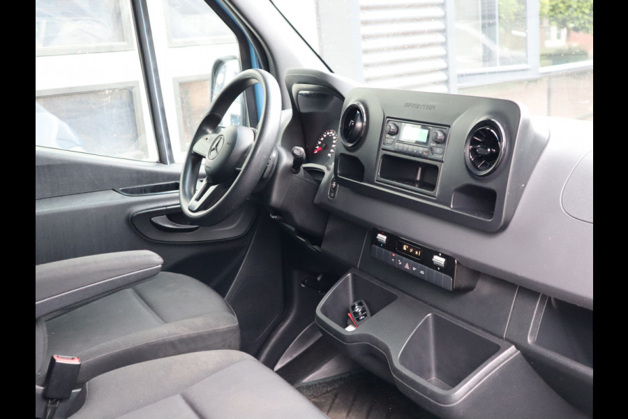Mercedes-Benz Sprinter 314 CDI Automaat L2H2 RDW Euro 6 - Trekhaak - Airco - 3 Zits