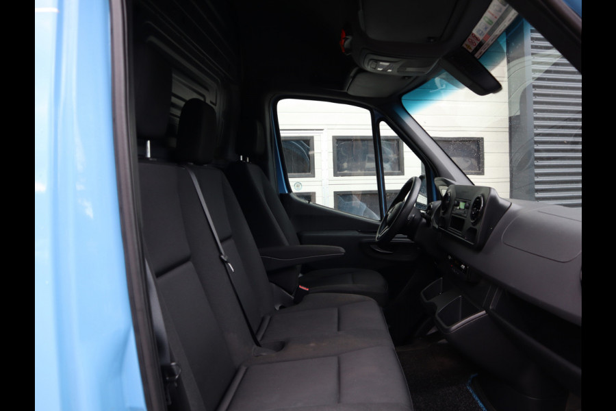 Mercedes-Benz Sprinter 314 CDI Automaat L2H2 RDW Euro 6 - Trekhaak - Airco - 3 Zits