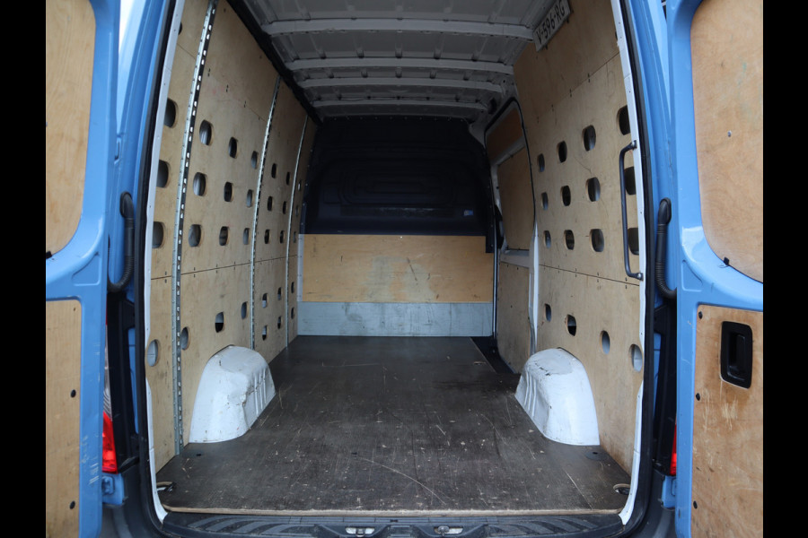 Mercedes-Benz Sprinter 314 CDI Automaat L2H2 RDW Euro 6 - Trekhaak - Airco - 3 Zits