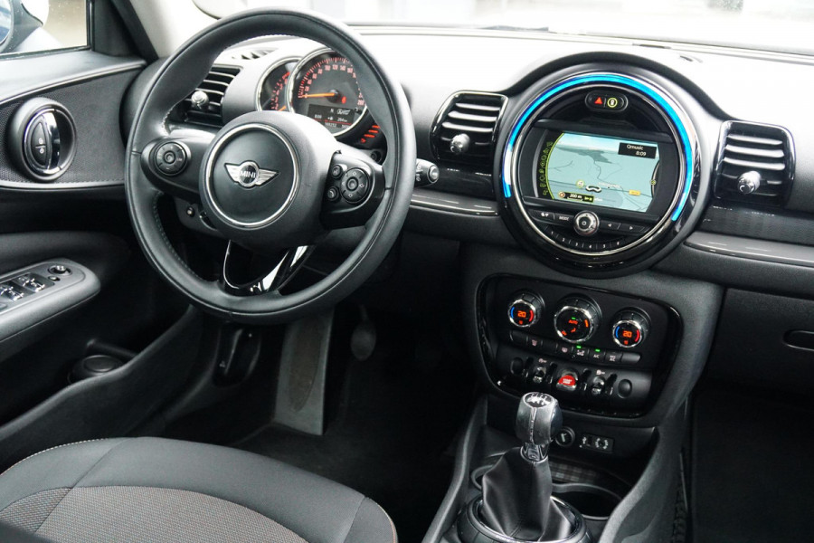 MINI Clubman 1.5 Cooper Chili Serious Business + LED / ADAPTIEVE SCHOKDEMPERS / CLIMATE CONTROL / SENSOREN