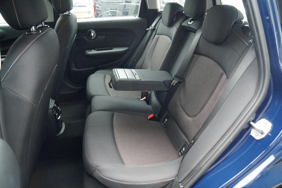 MINI Clubman 1.5 Cooper Chili Serious Business + LED / ADAPTIEVE SCHOKDEMPERS / CLIMATE CONTROL / SENSOREN
