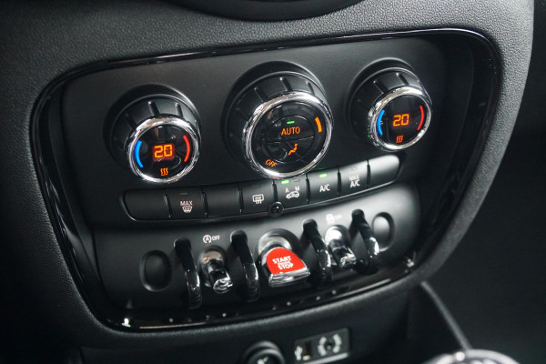 MINI Clubman 1.5 Cooper Chili Serious Business + LED / ADAPTIEVE SCHOKDEMPERS / CLIMATE CONTROL / SENSOREN