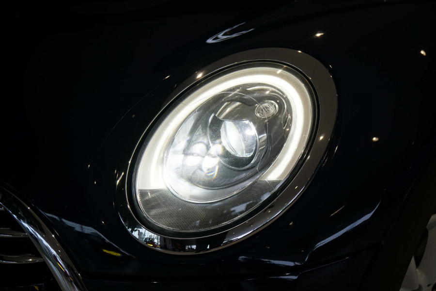 MINI Clubman 1.5 Cooper Chili Serious Business + LED / ADAPTIEVE SCHOKDEMPERS / CLIMATE CONTROL / SENSOREN
