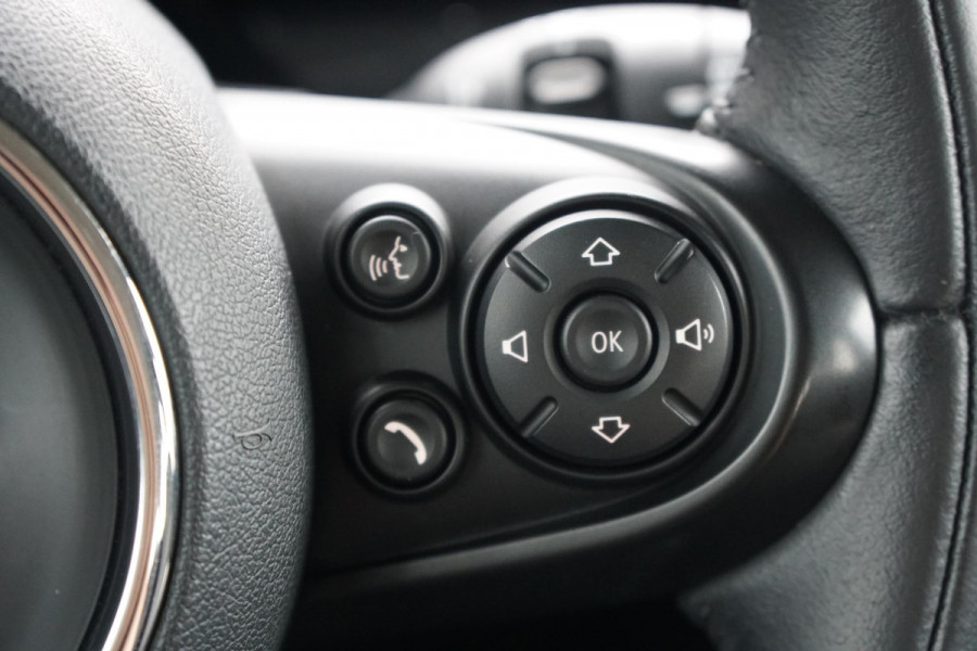 MINI Clubman 1.5 Cooper Chili Serious Business + LED / ADAPTIEVE SCHOKDEMPERS / CLIMATE CONTROL / SENSOREN