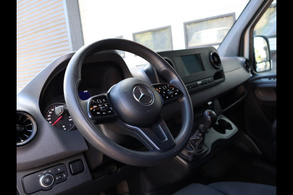 Mercedes-Benz Sprinter 315 CDI Euro 6 L3H2 RWD - MBUX - Cruise - Camera - NL Auto