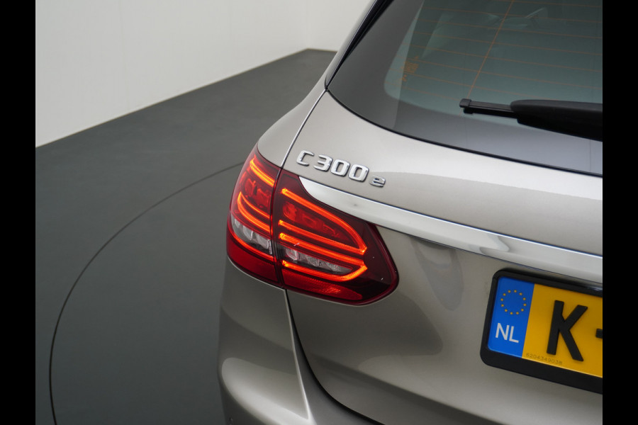 Mercedes-Benz C-Klasse Estate C 300 e Estate AMG line | Trekhaak LED Sfeer