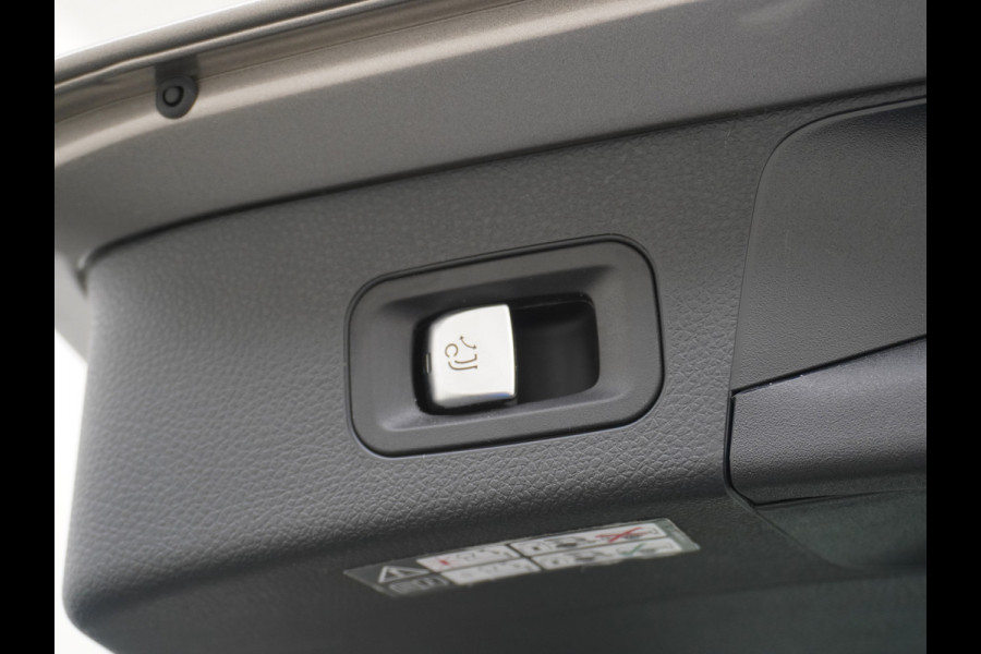 Mercedes-Benz C-Klasse Estate C 300 e Estate AMG line | Trekhaak LED Sfeer