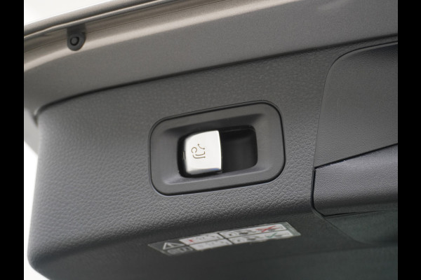 Mercedes-Benz C-Klasse Estate C 300 e Estate AMG line | Trekhaak LED Sfeer